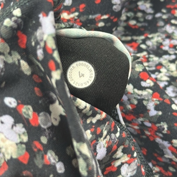 Lululemon Wunder Under High-Rise Tight 28" *Luxtreme Water Blossom Multi - Picture 4 of 5